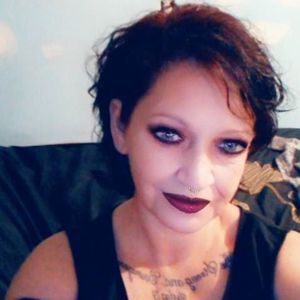 Meet your Posher, Twania